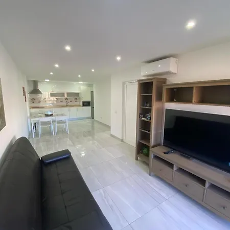 Arguineguin * La Playa de Arguineguín